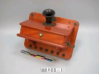 藏品(明治三十年電話機)的圖片